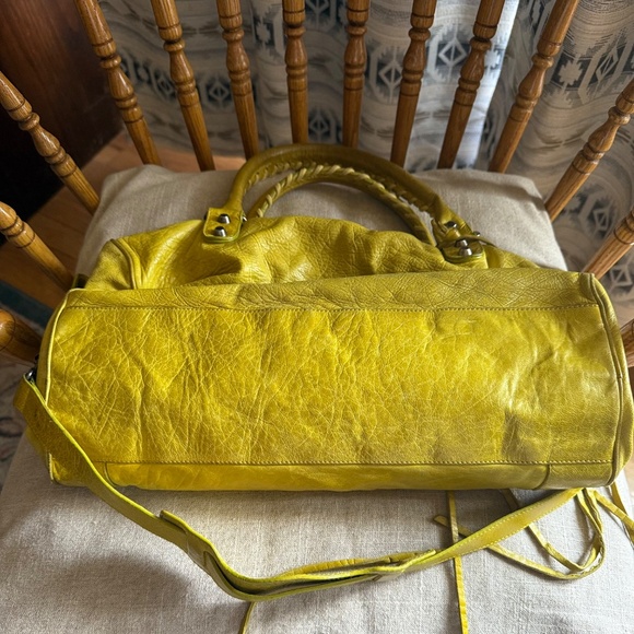 BALENCIAGA S/S 2004 Yellow Twiggy, Chevre Leather/Pewter Hardware - Picture 4 of 16